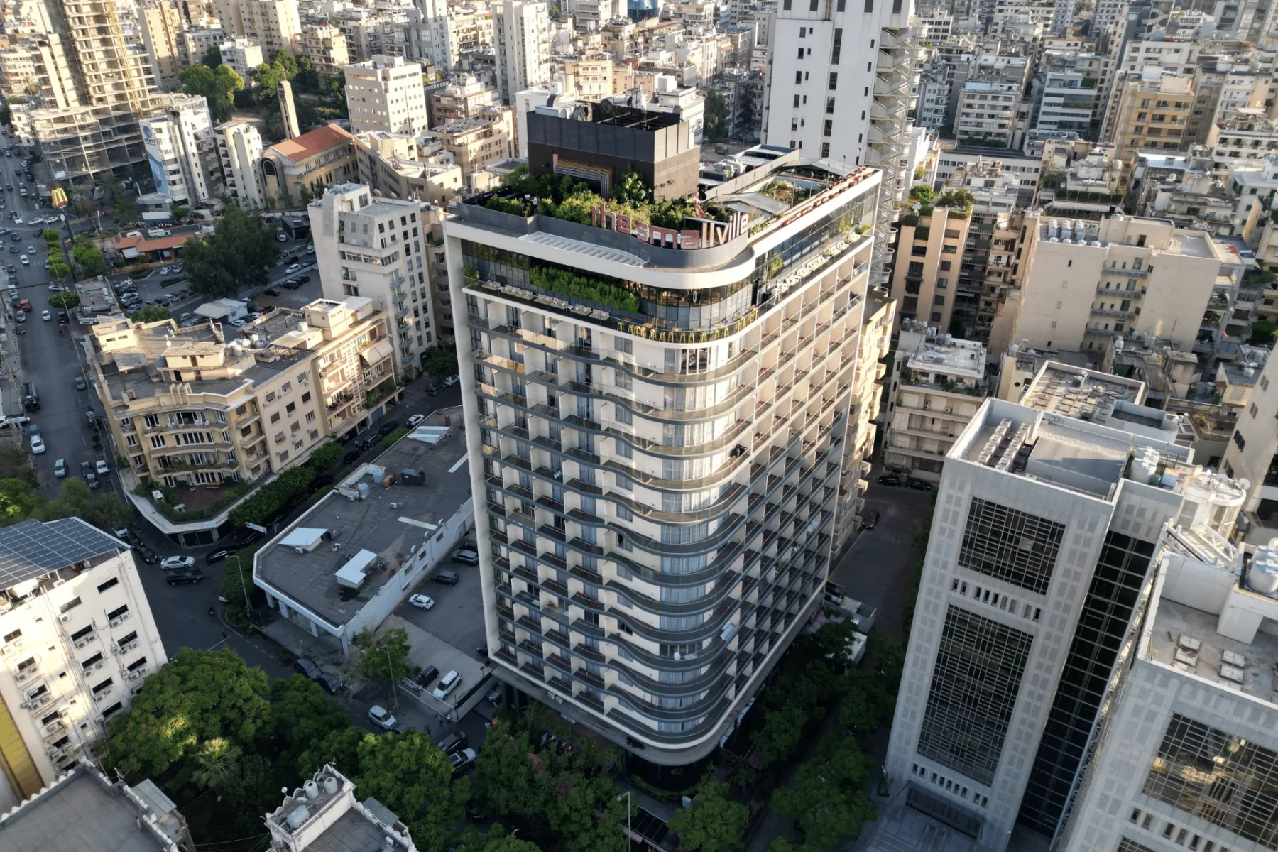 Vista de Beirut desde la azotea del Smallville Hotel