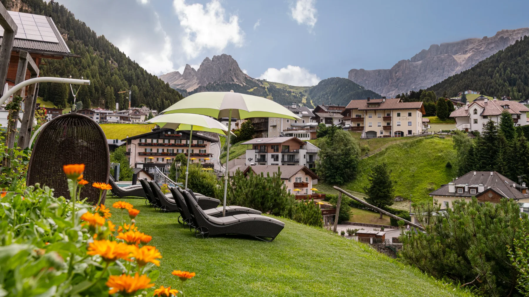 Hotel sun lawn