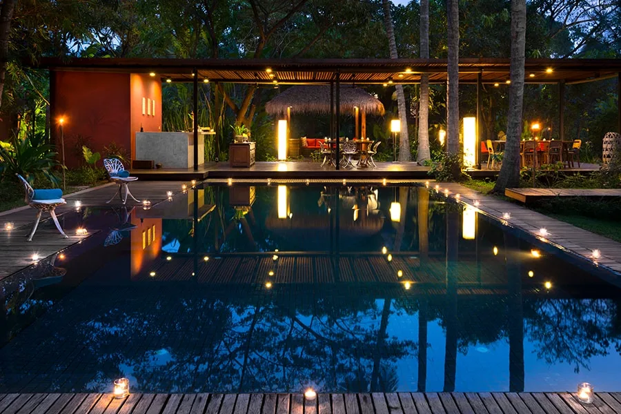 Piscina de noche