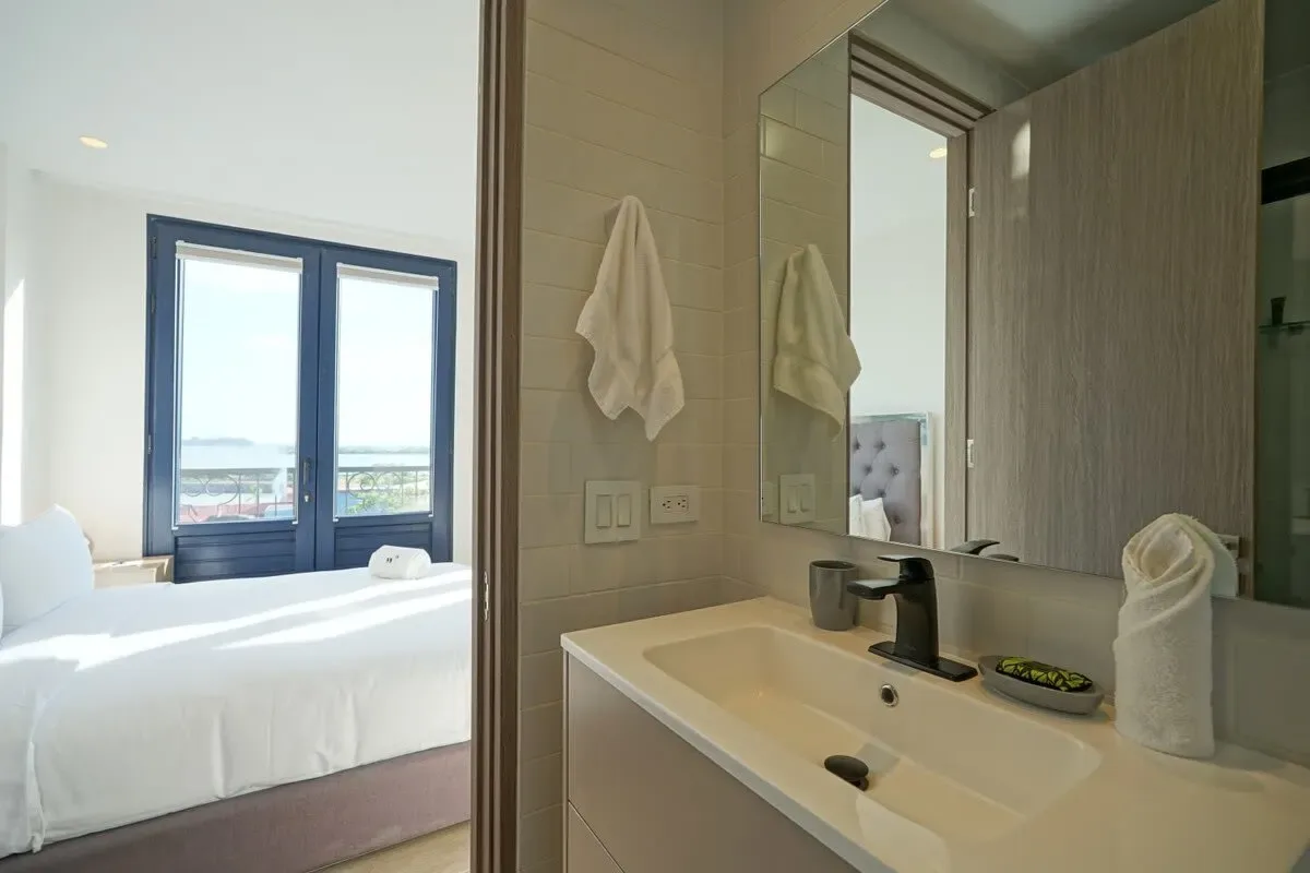 Sophisticated 1BR in Casco Antiguo w/ Rooftop