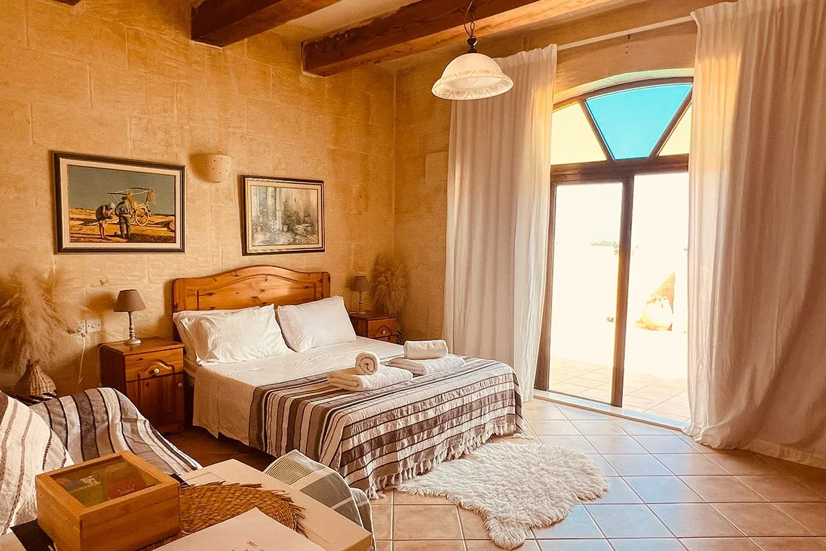 Sannat room