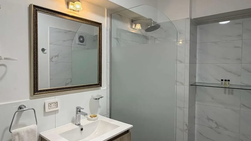Sunny 2BR in Historic Cusco w/ Balcony