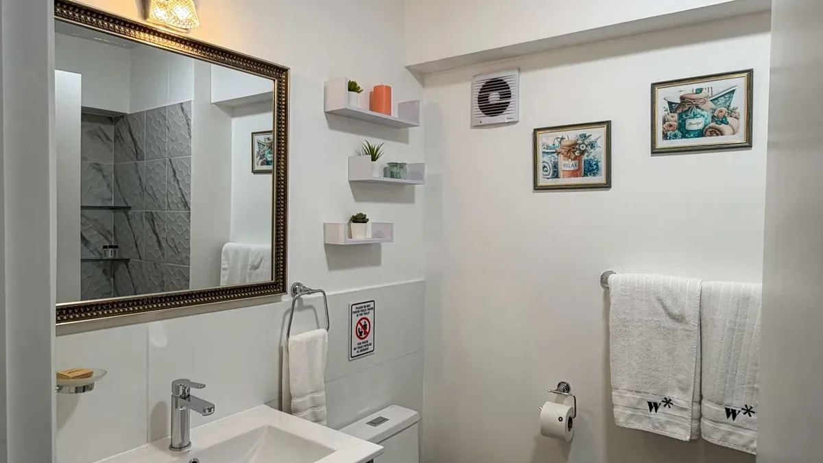 Sunny 2BR in Historic Cusco w/ Balcony