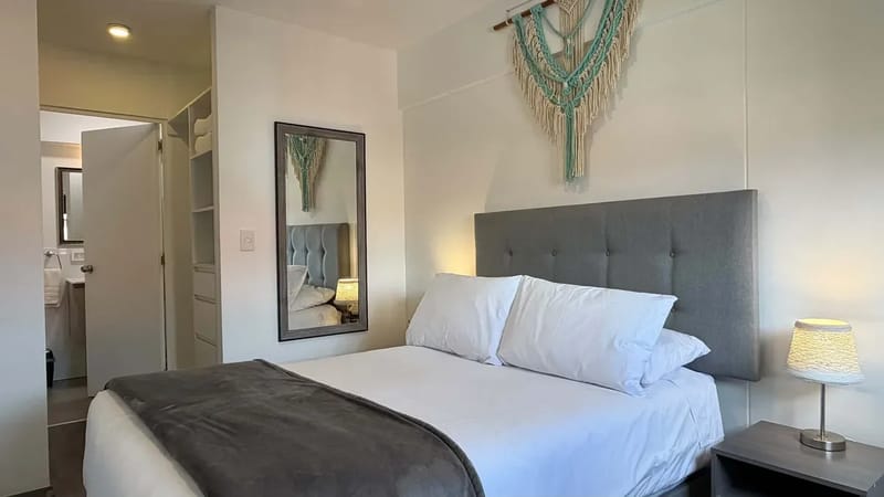 Sunny 2BR in Historic Cusco w/ Balcony