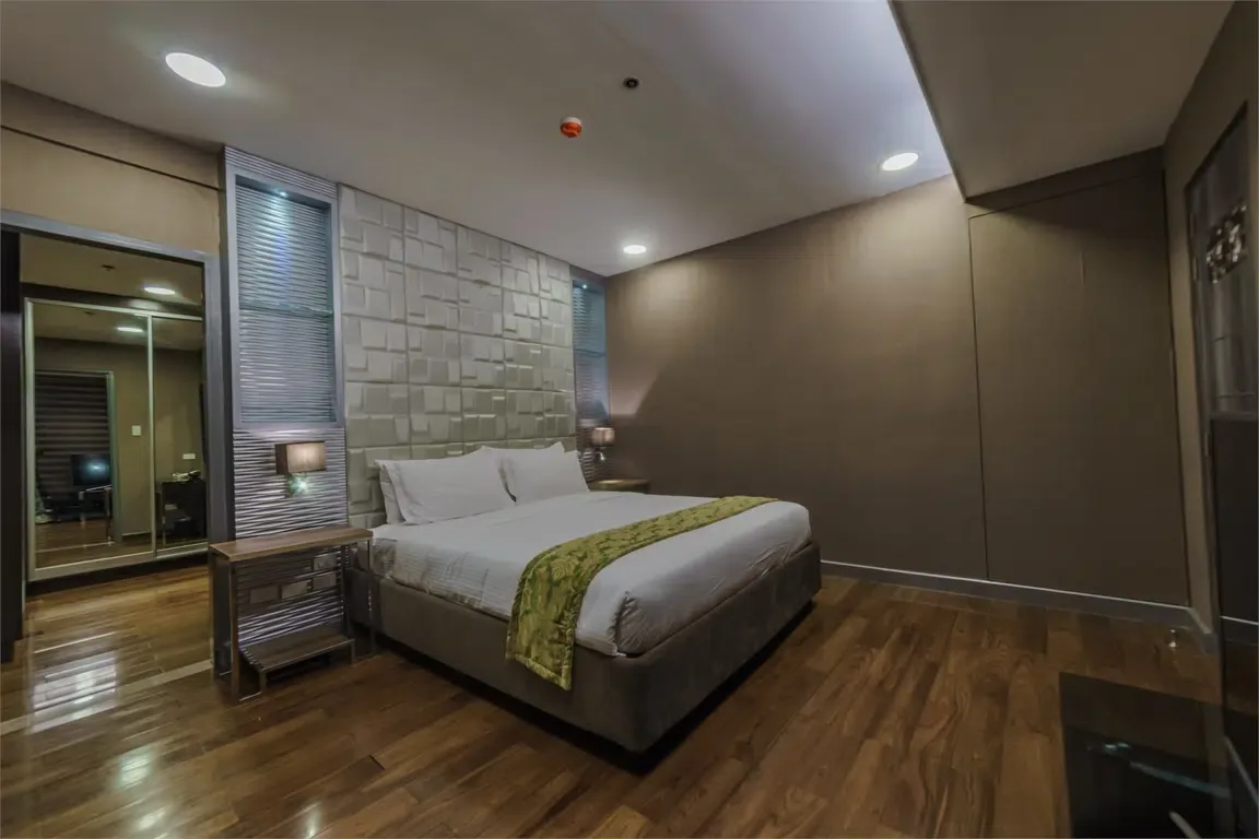 Robertson Hotel room photo