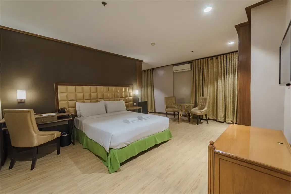 Robertson Hotel room photo