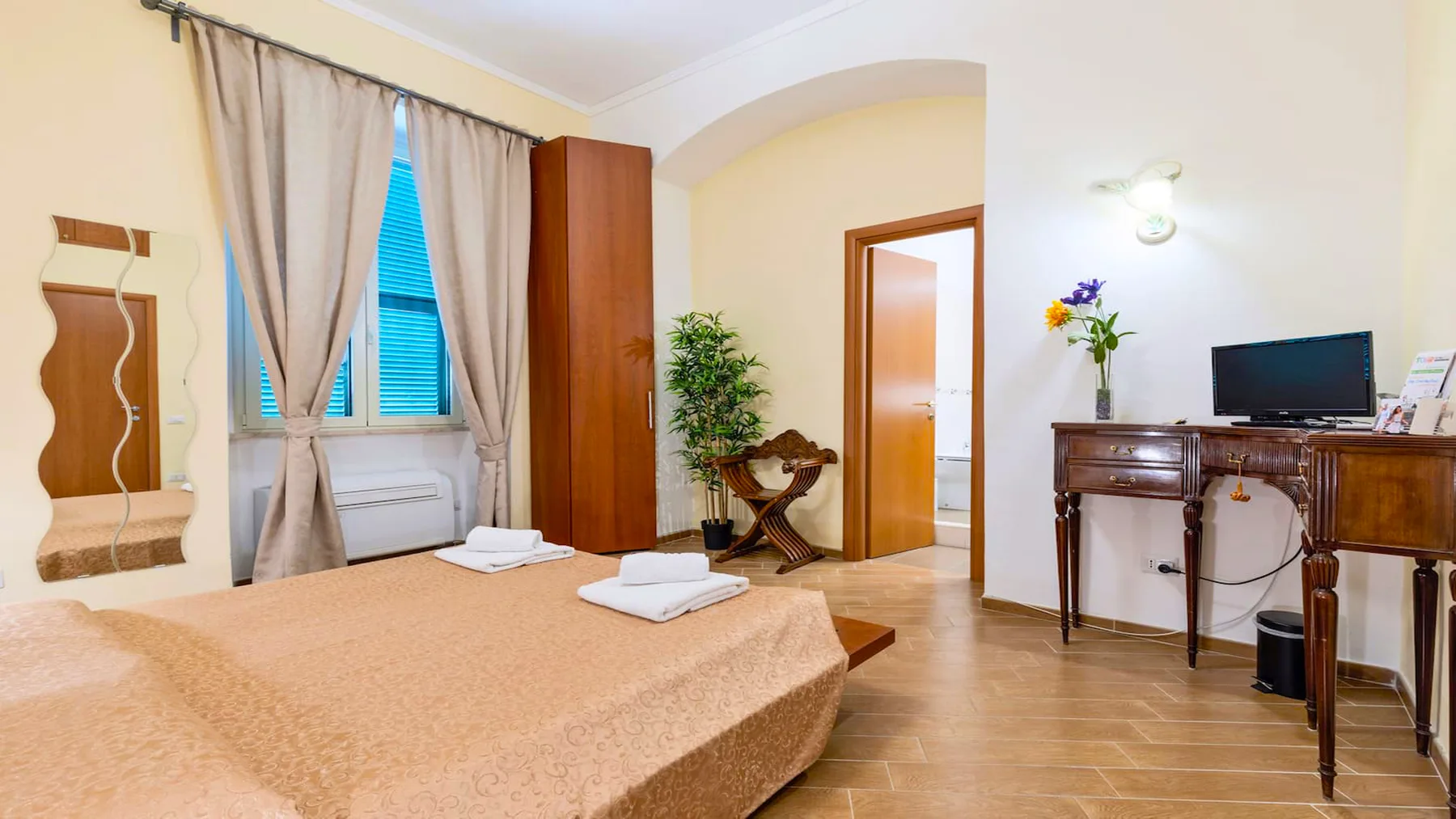 MICLAD B&B: Colosseum Guest House
