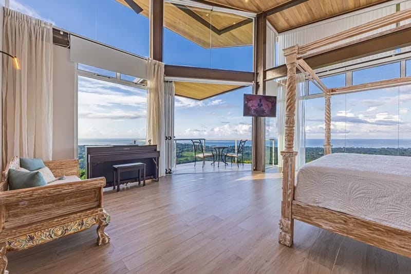 Stylish 6BR Villa w/ Panoramic Jungle & horizon Views
