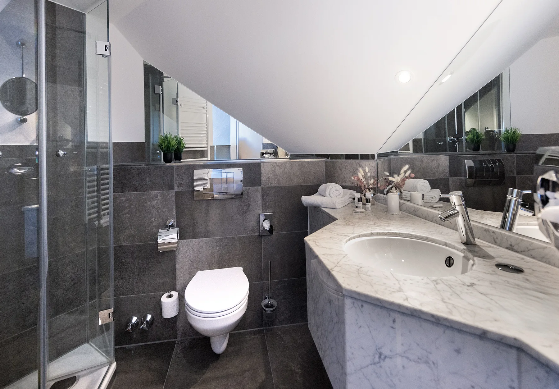 Hotel suite