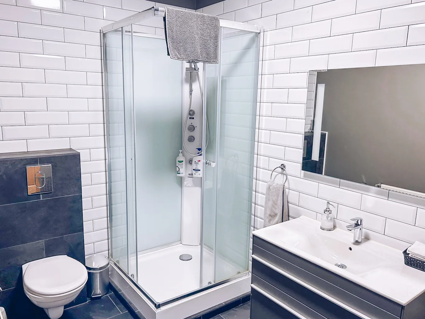 Second-floor bathroom