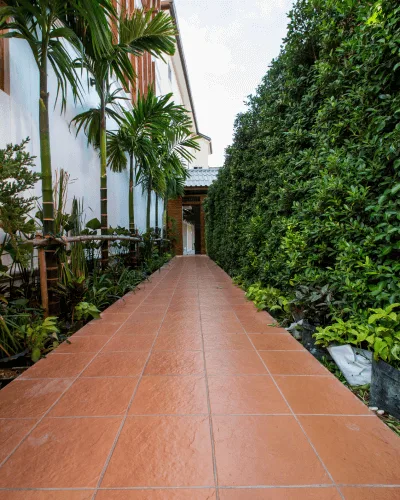Pingviman Hotel property photo