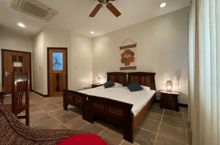 Interior de la habitación superior