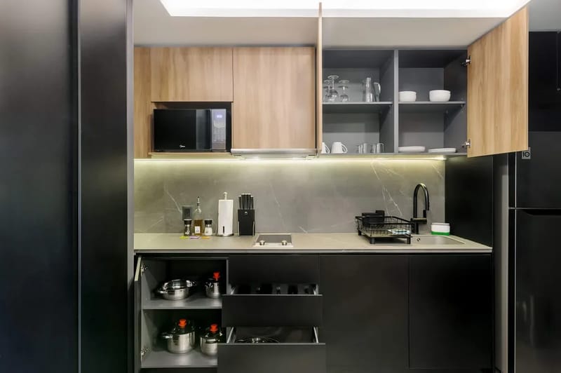 Enchanting Loft w/ Balcony in Tabacalera