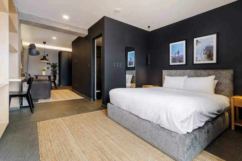 Enchanting Loft w/ Balcony in Tabacalera