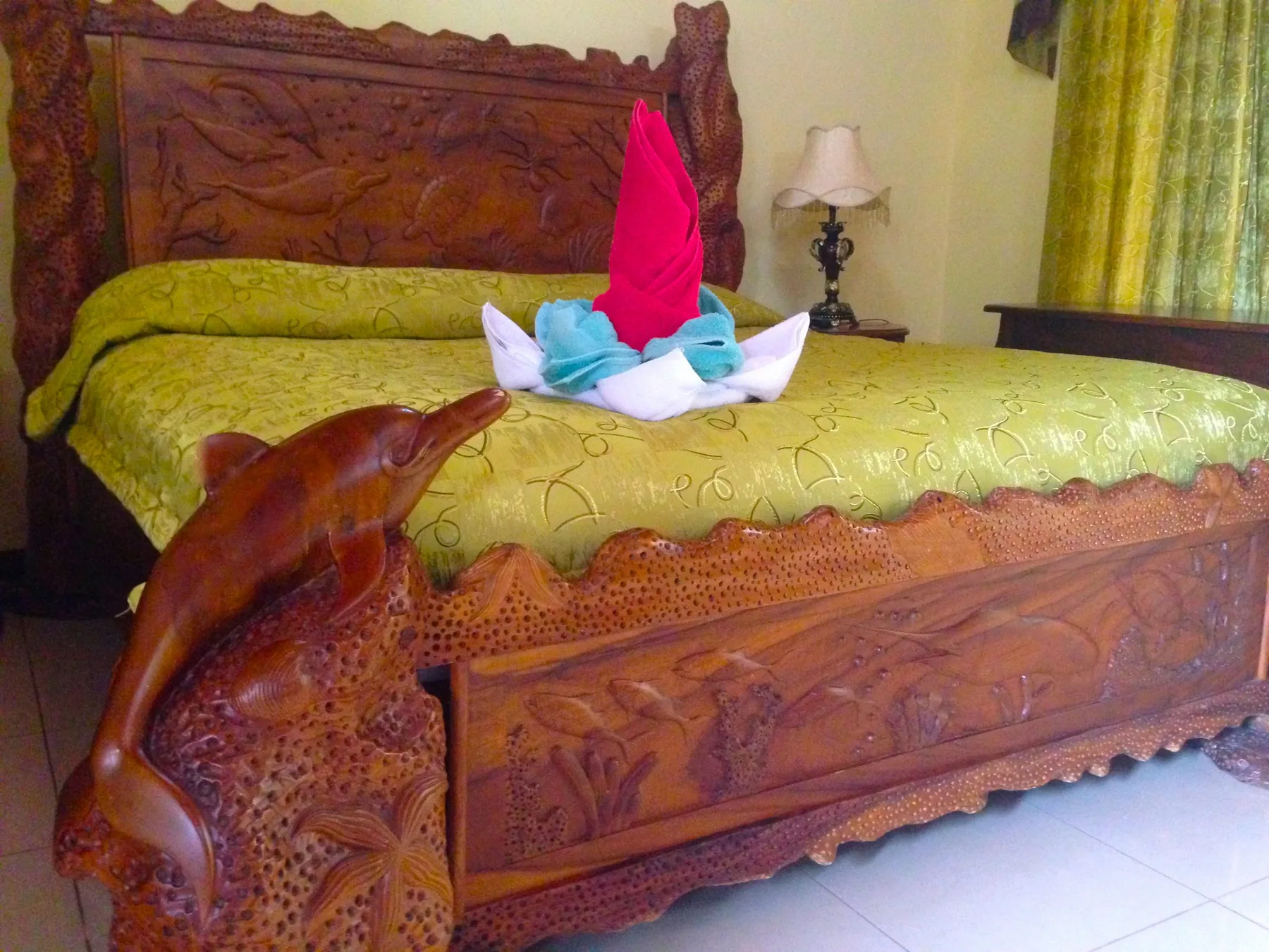 Room bed