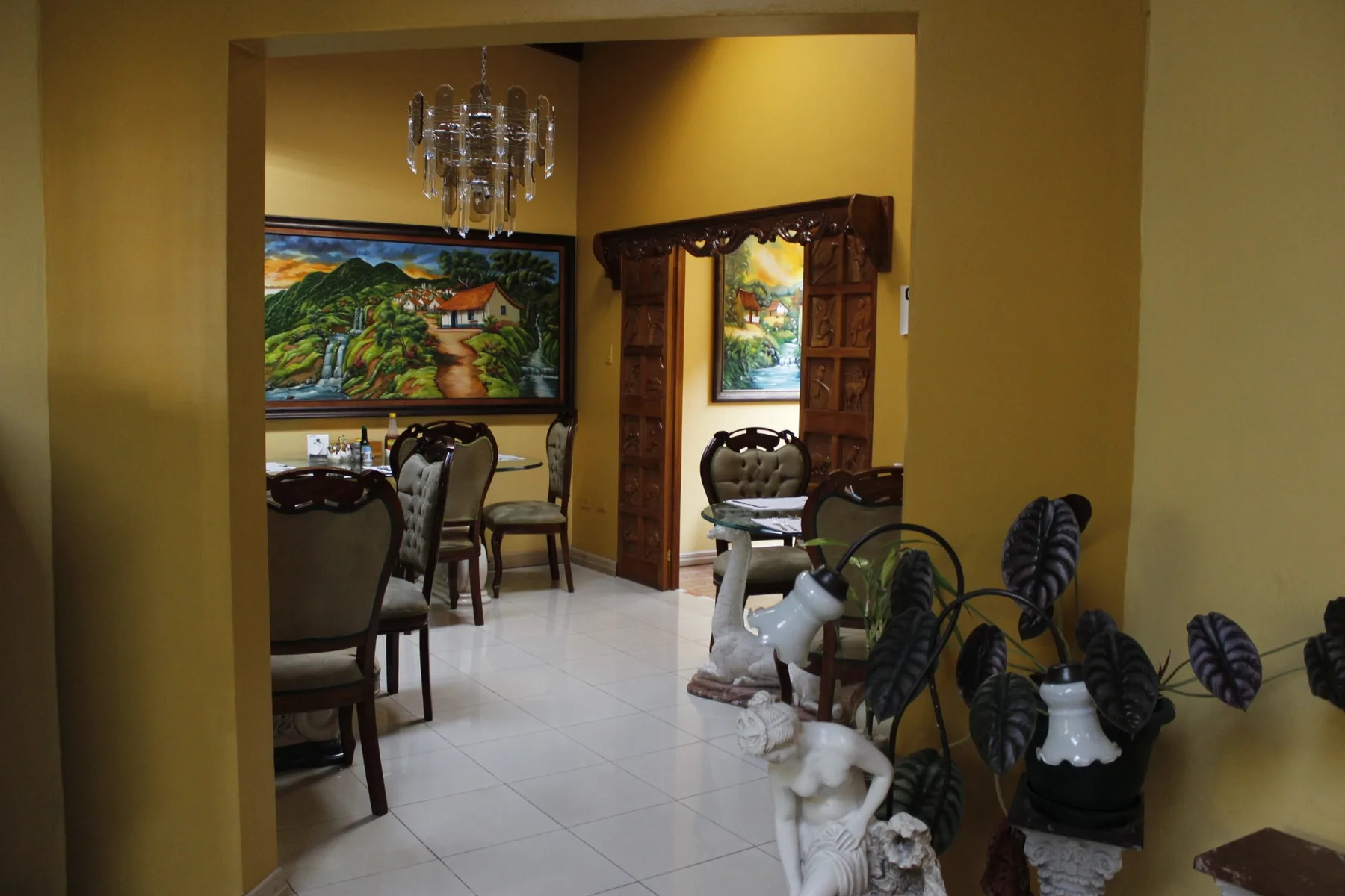 Breakfast area