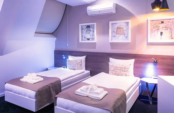 Triple room
