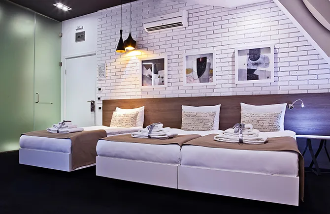 Triple room