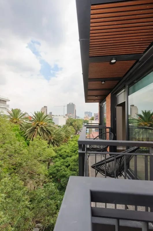 Intimate 2BR w/ Balcony in Condesa
