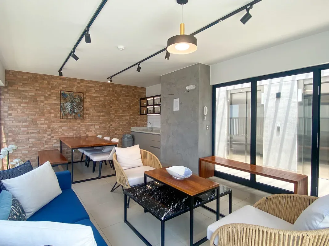 Well-Located 2BR in Miraflores