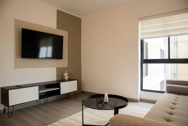 Well-Located 2BR in Miraflores