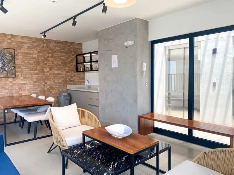 Well-Located 2BR in Miraflores