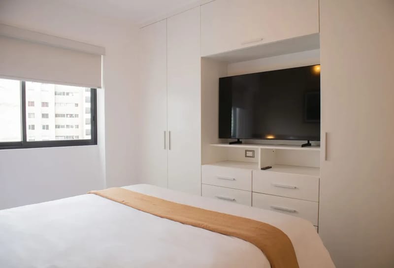 Well-Located 2BR in Miraflores