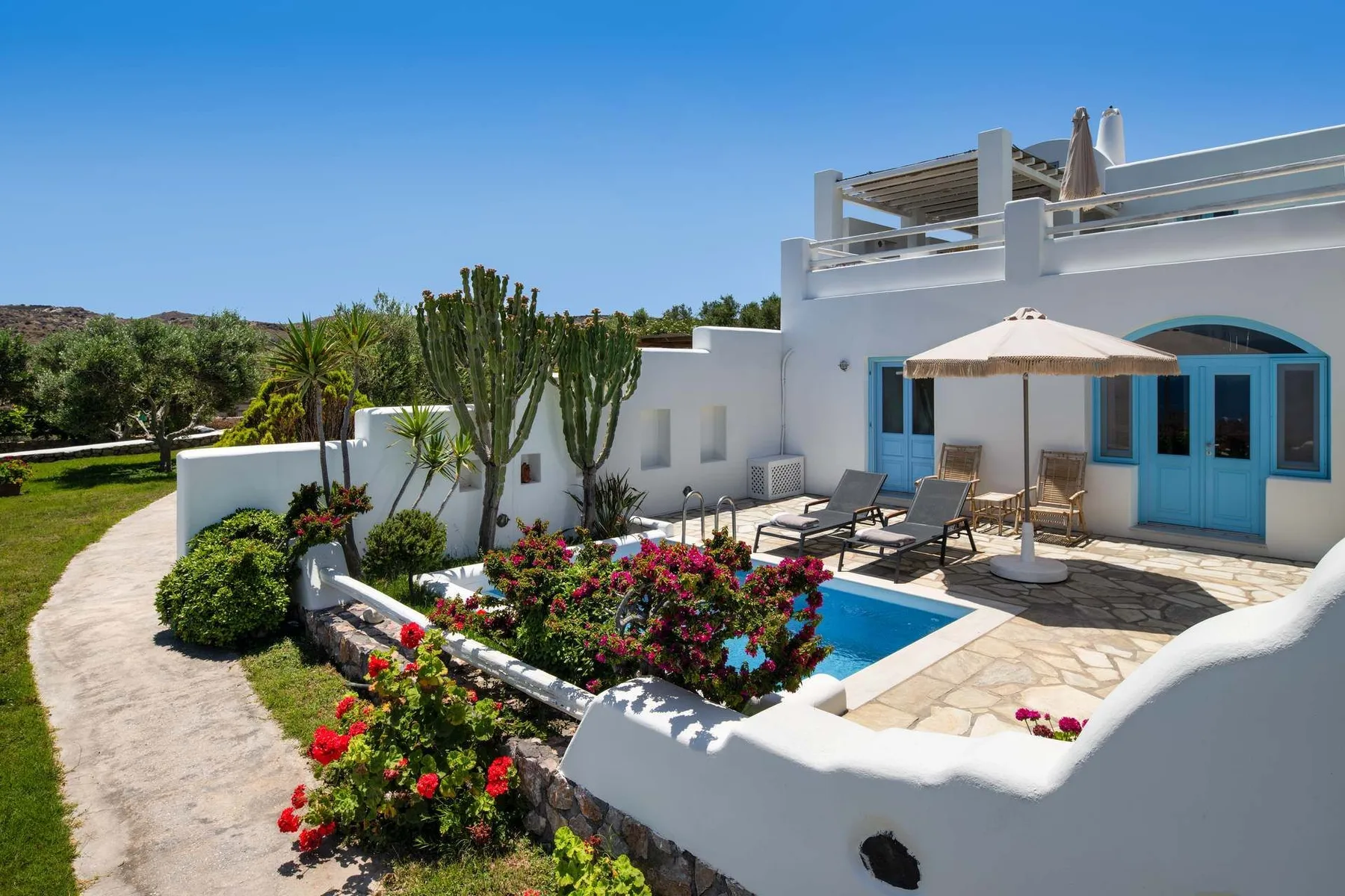 Santorini luxury villa Aeolus in Vourvoulos - 4