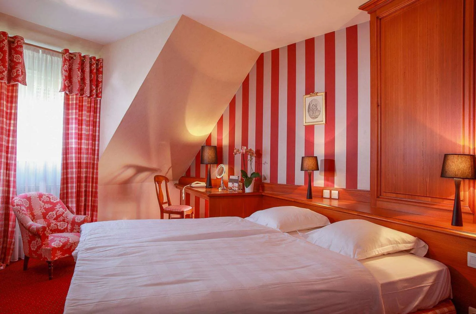Romantic room