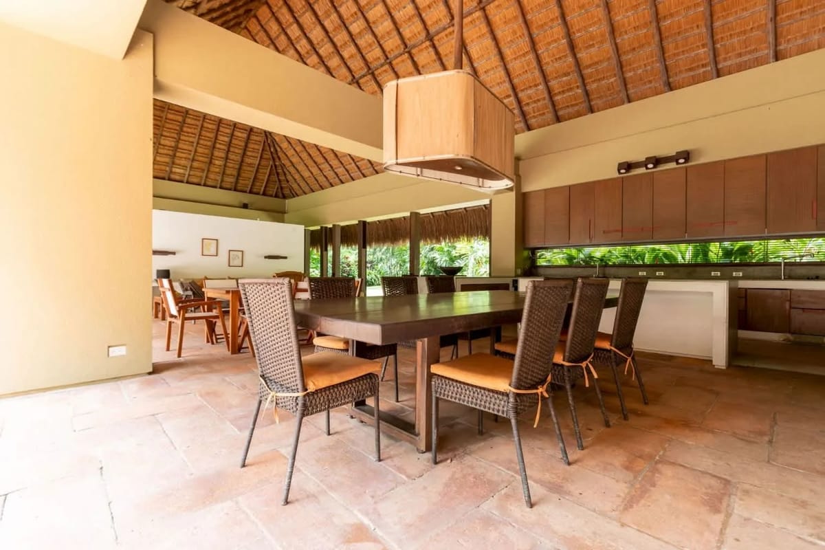 Astonishing 5BR Villa at Mesa de Yeguas