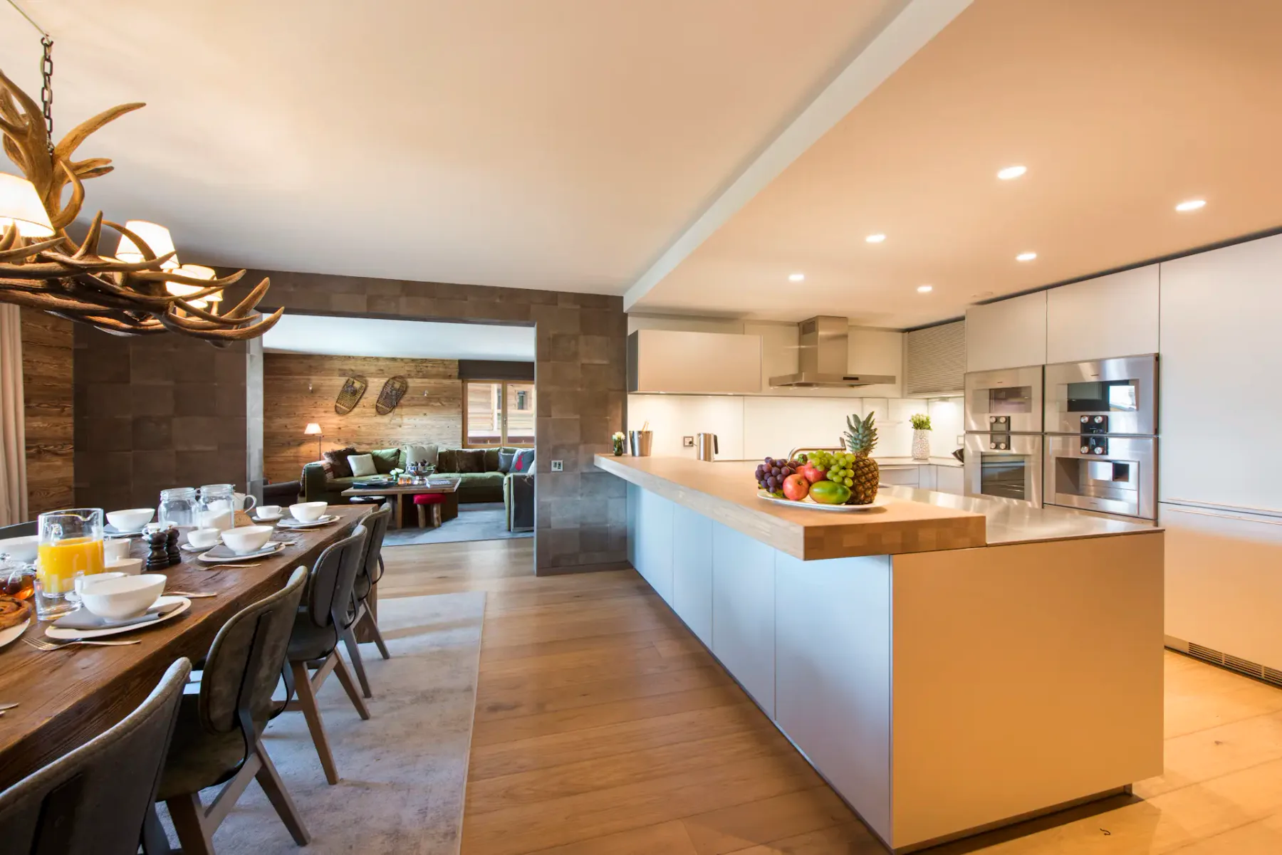 Bonita zona de cocina y comedor de Rosalp 4 Vebrier