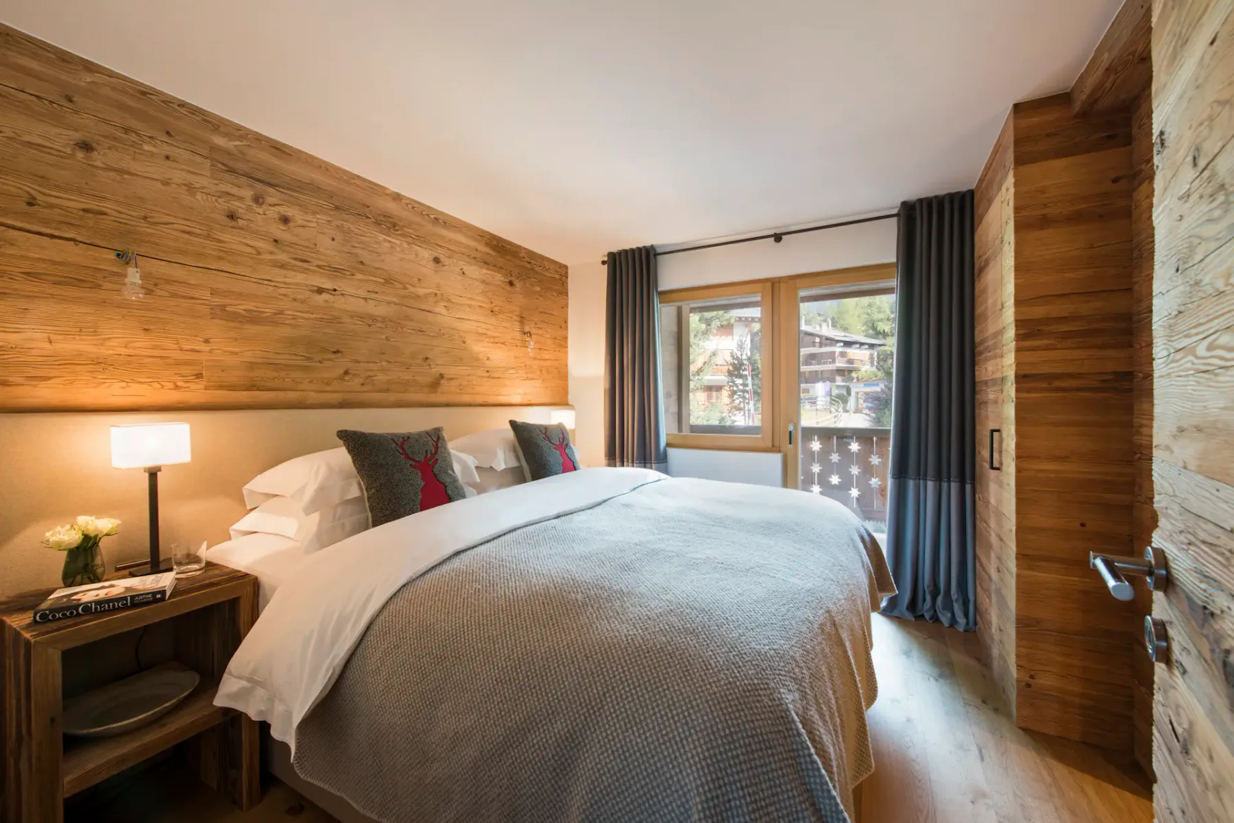 Baño de la suite principal con cama Emperor o dos camas individuales de Rosalp 4 Verbier