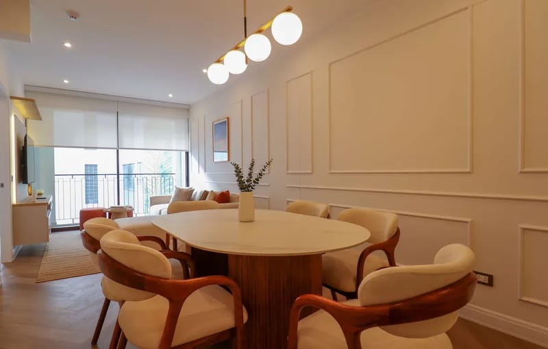 Designer 2BR Stay w/ Balcony in Miraflores