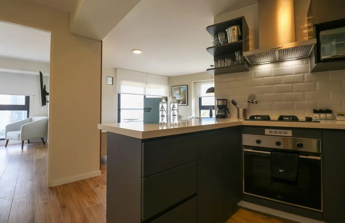 Elegant 2BR with balcony in San Isidro