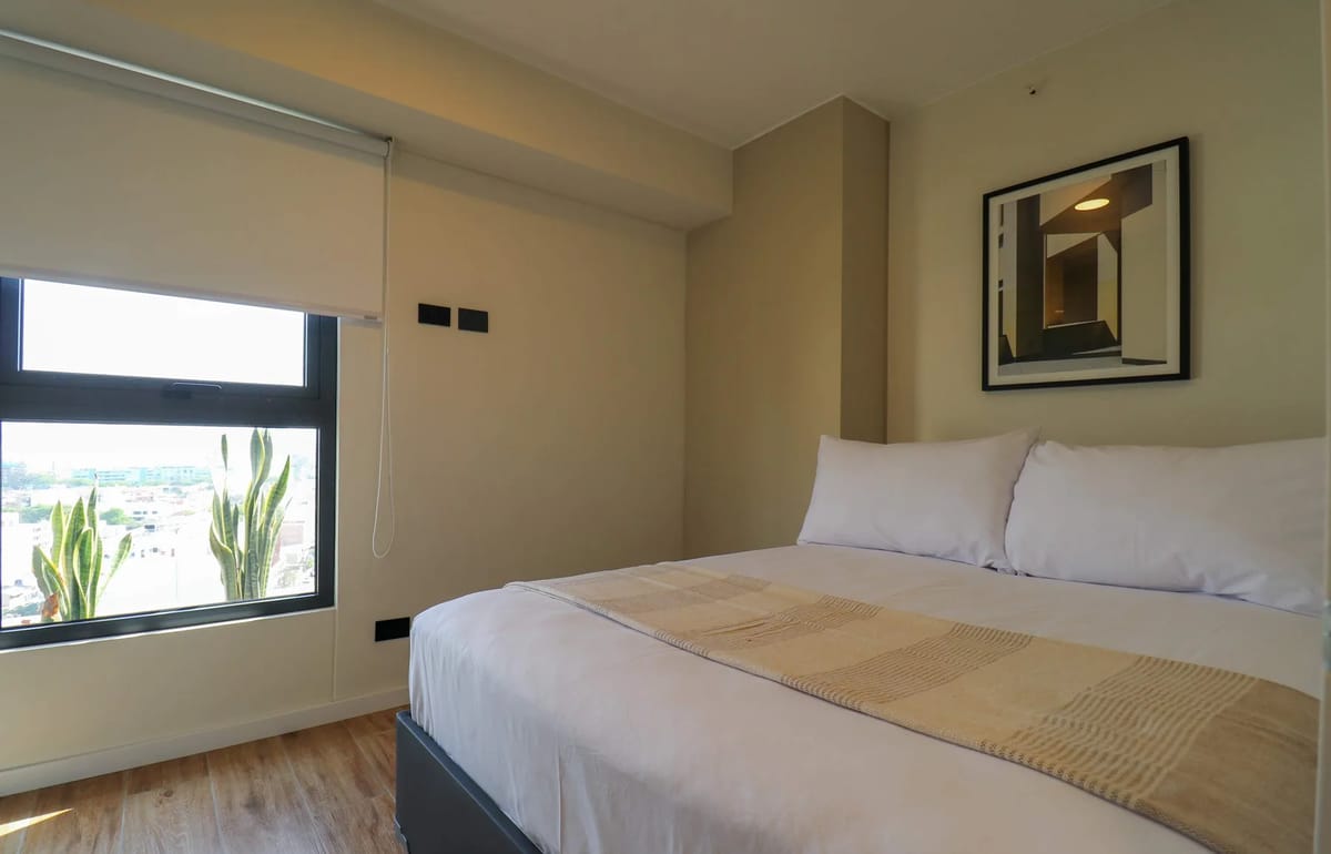 Elegant 2BR with balcony in San Isidro