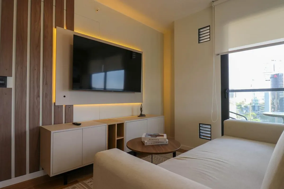 Elegant 2BR with balcony in San Isidro