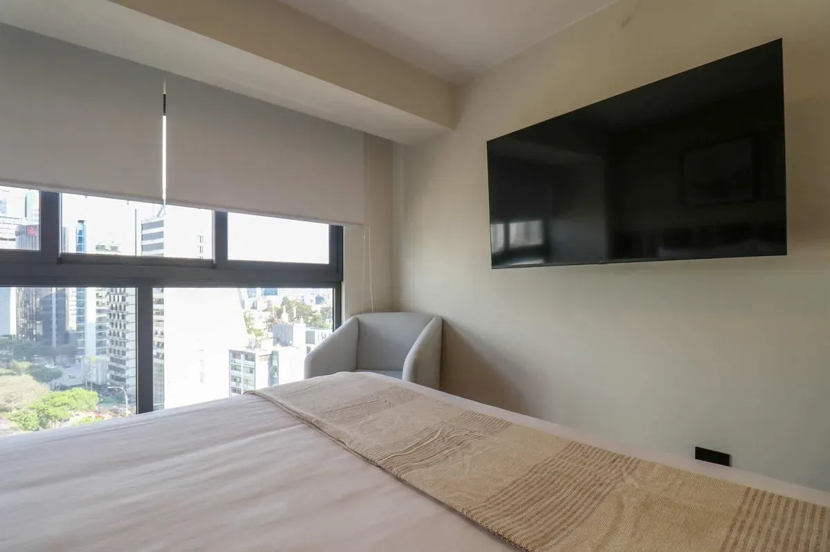 Elegant 2BR with balcony in San Isidro