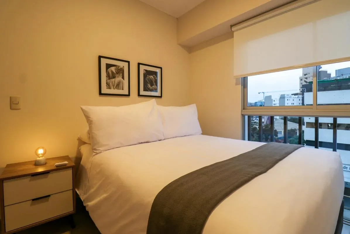 Extraordinary 2BR w/ balcony in San Isidro