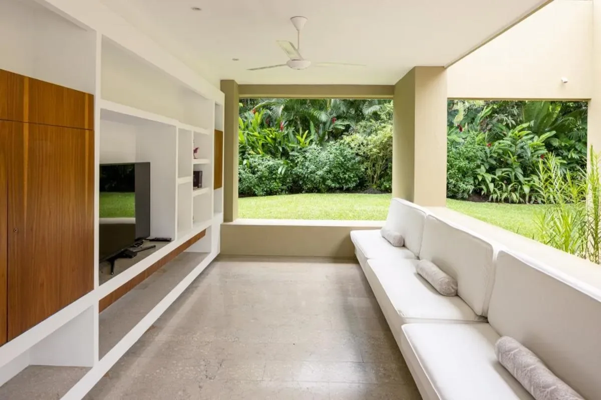 Luxury 5BR w/ Private Pool in Anapoima