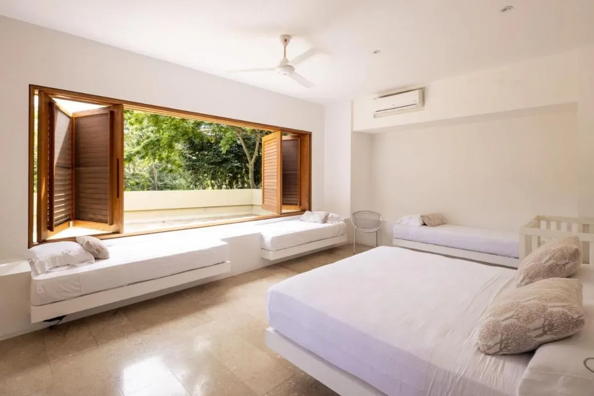 Luxury 5BR w/ Private Pool in Anapoima