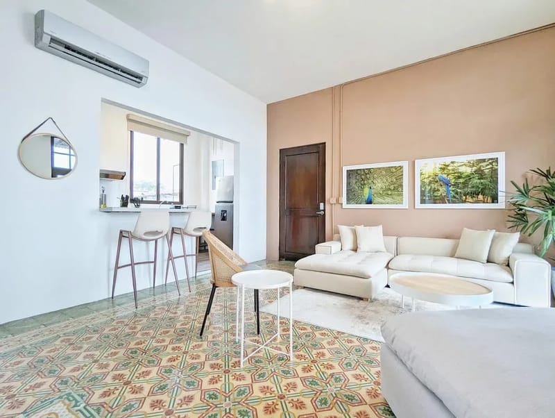 Stylish 3BR in Casco Antiguo w/ Balcony