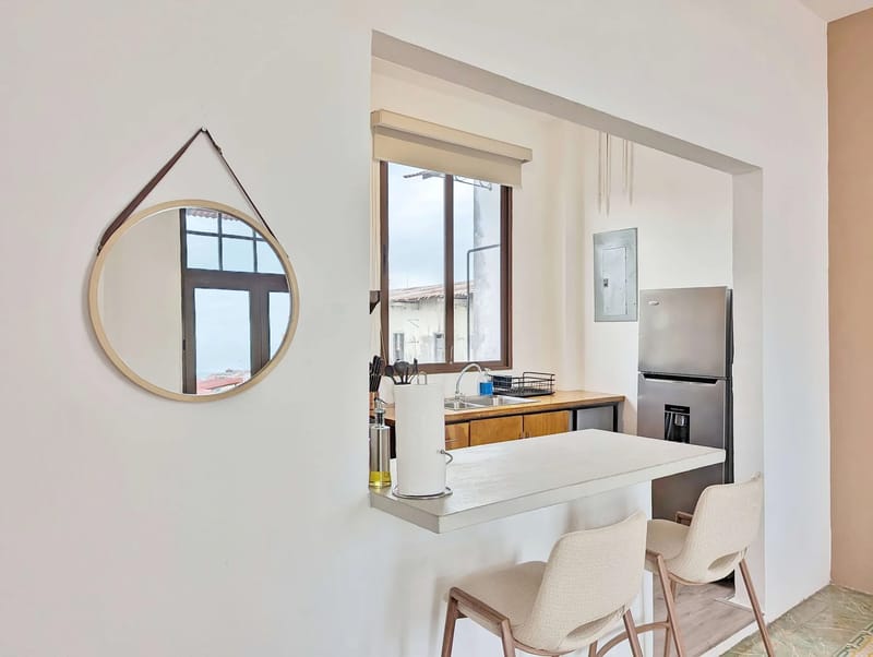 Stylish 3BR in Casco Antiguo w/ Balcony