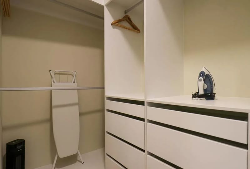Majestic 2BR w/ Comfy Balcony Near Kennedy Park