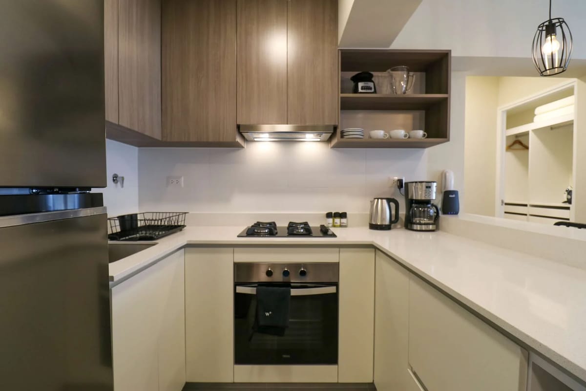 Majestic 2BR w/ Comfy Balcony Near Kennedy Park