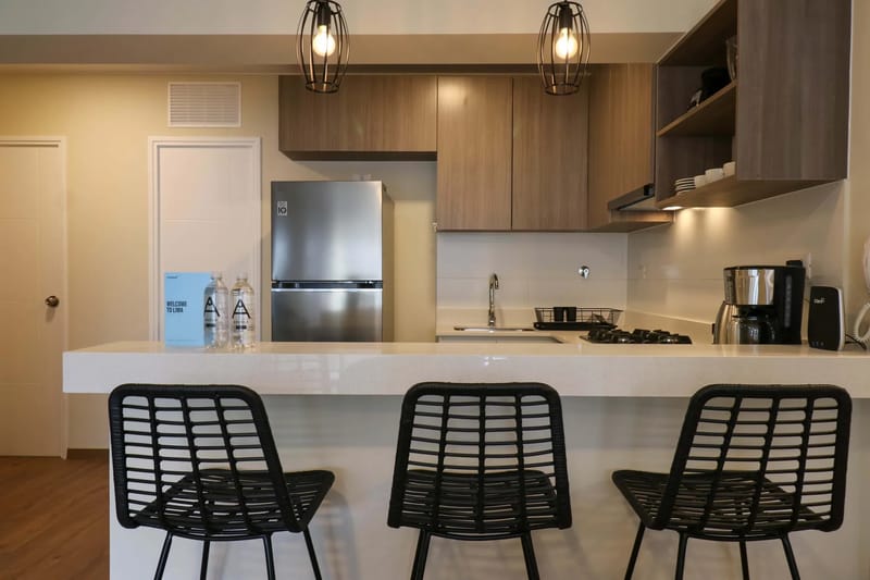 Majestic 2BR w/ Comfy Balcony Near Kennedy Park
