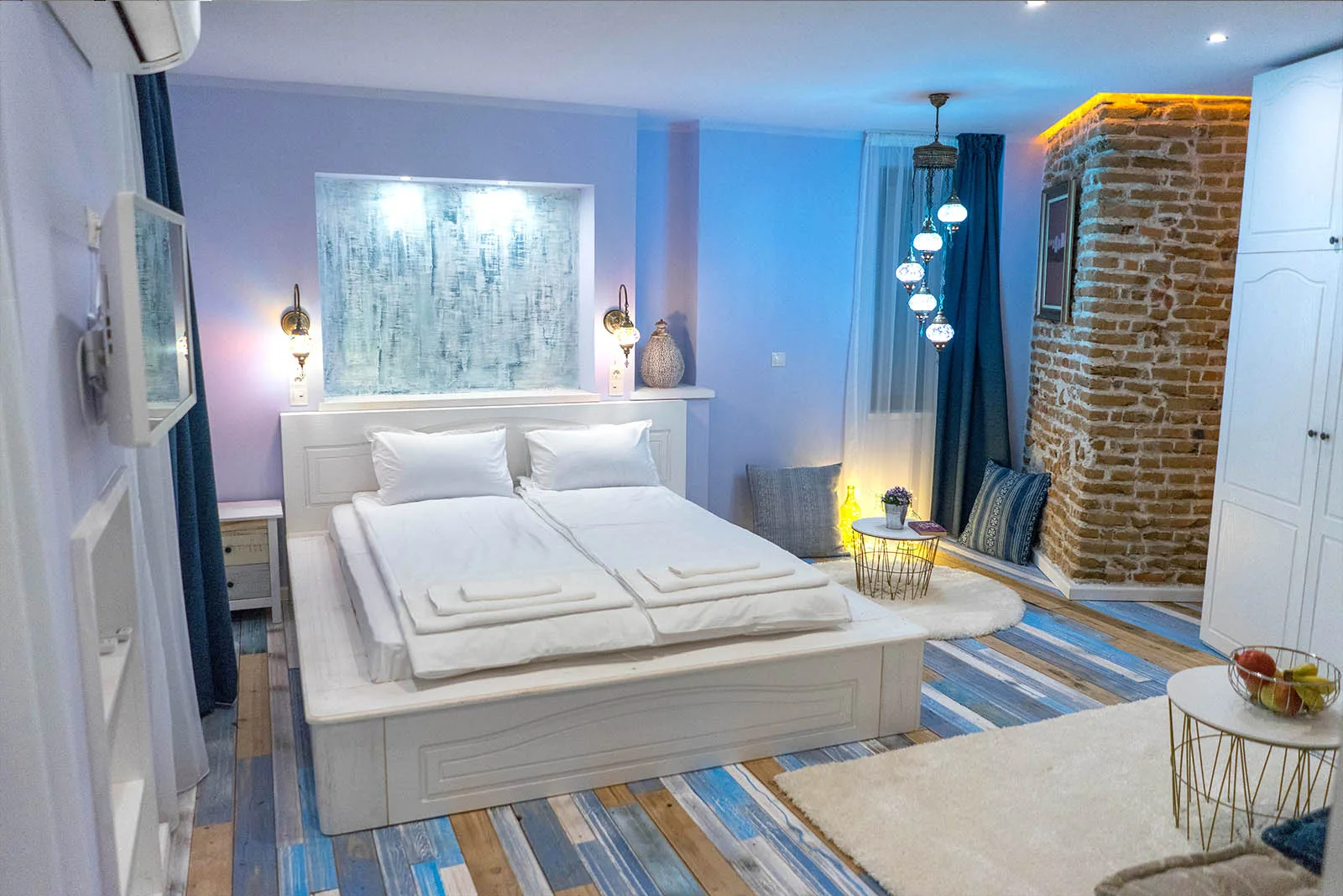 Bed Room