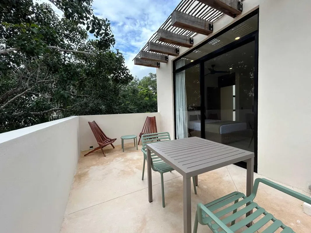 Cozy 2BR with Private Lovely Terrace