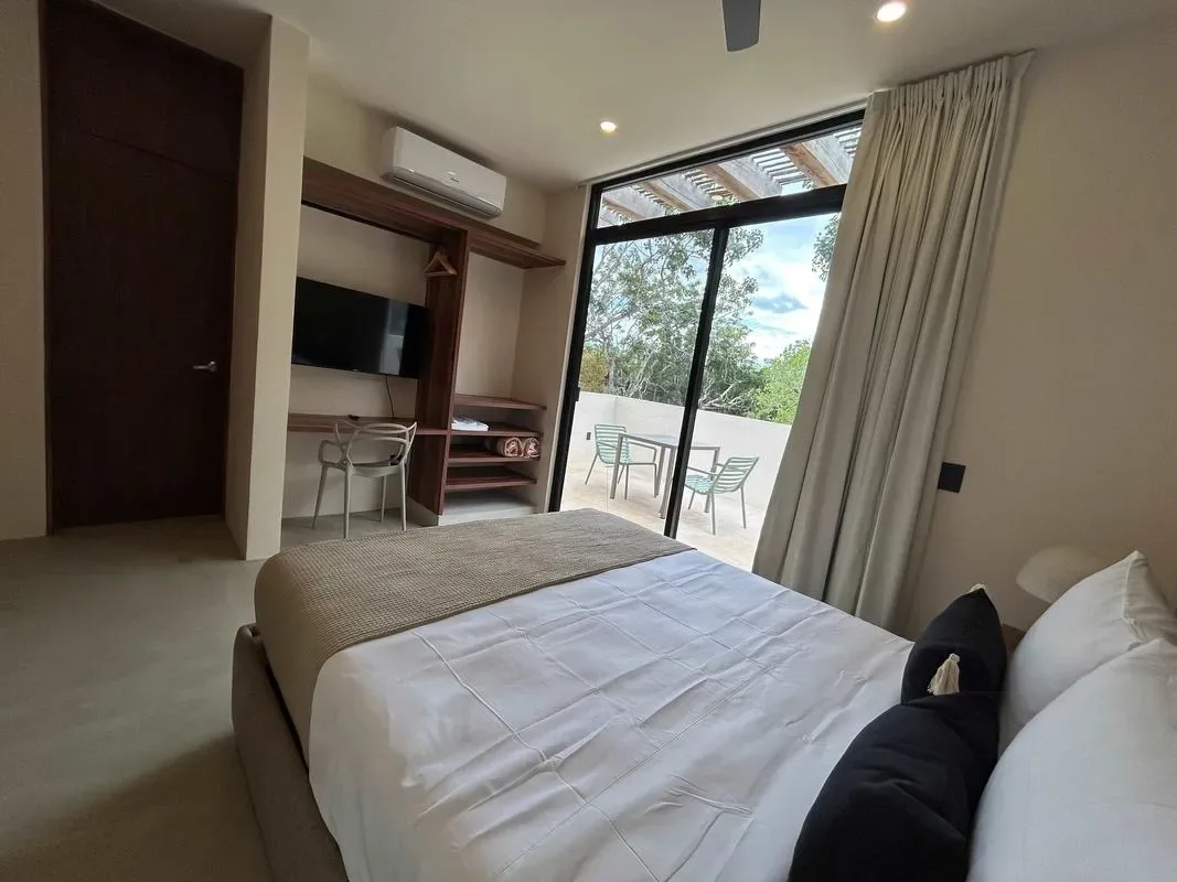 Cozy 2BR with Private Lovely Terrace