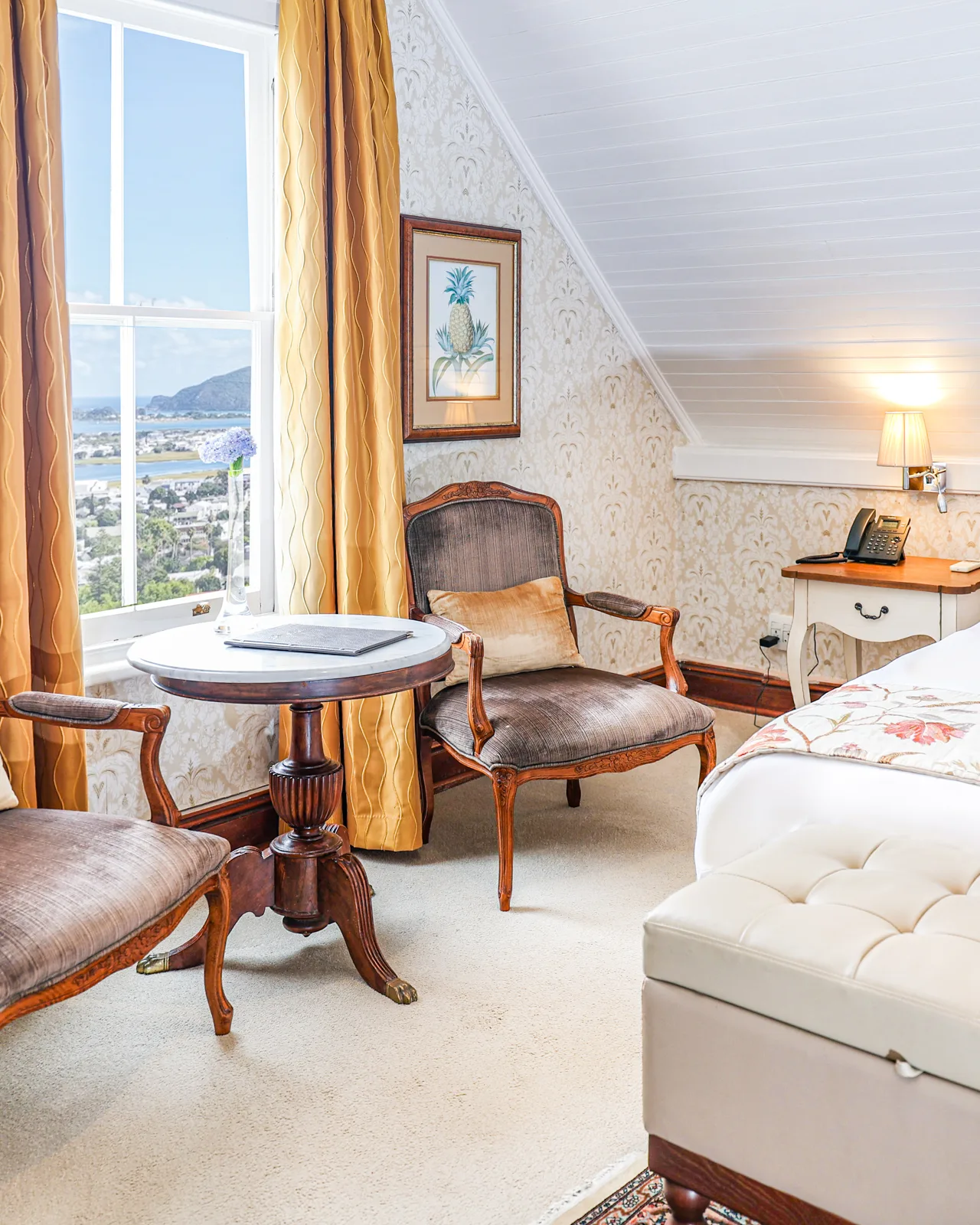 Manor Superior Room