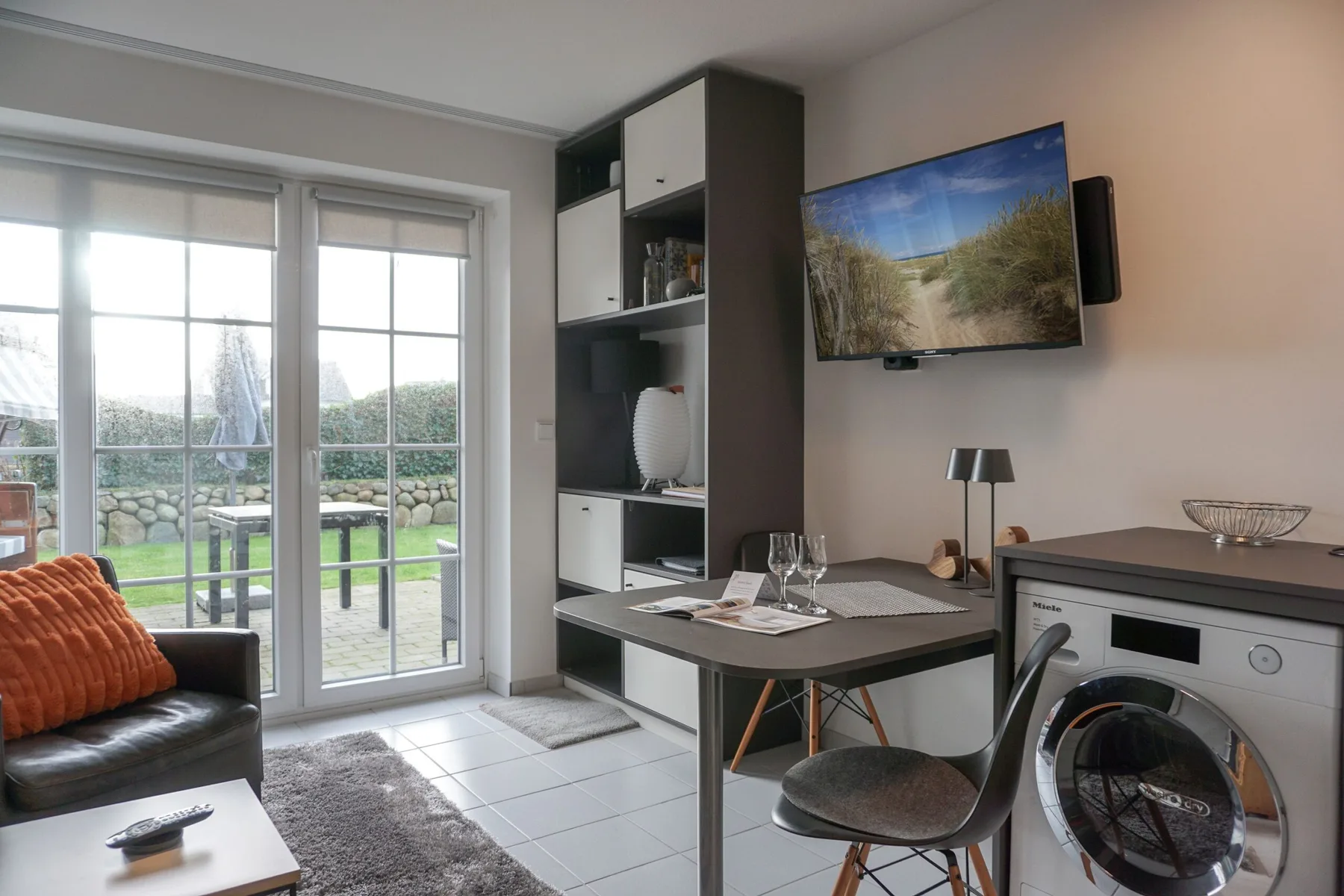 2-Raum-Appartement im Erd- und UG mit ca. 53m² Nutzfläche für max. zwei Personen